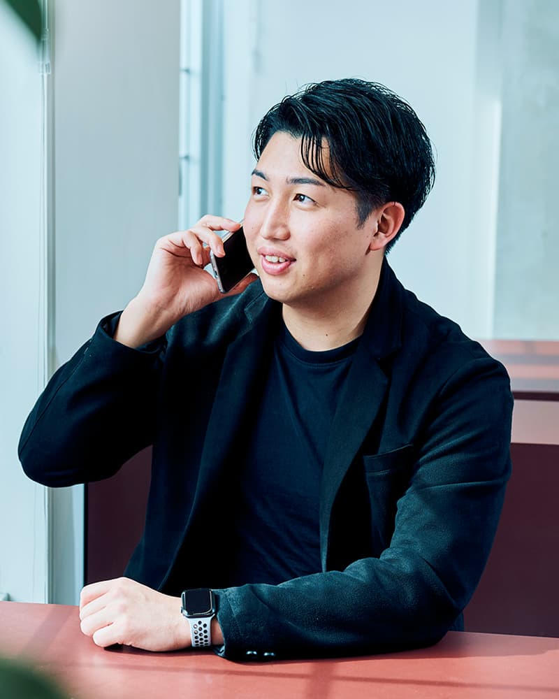 電話している人の画像